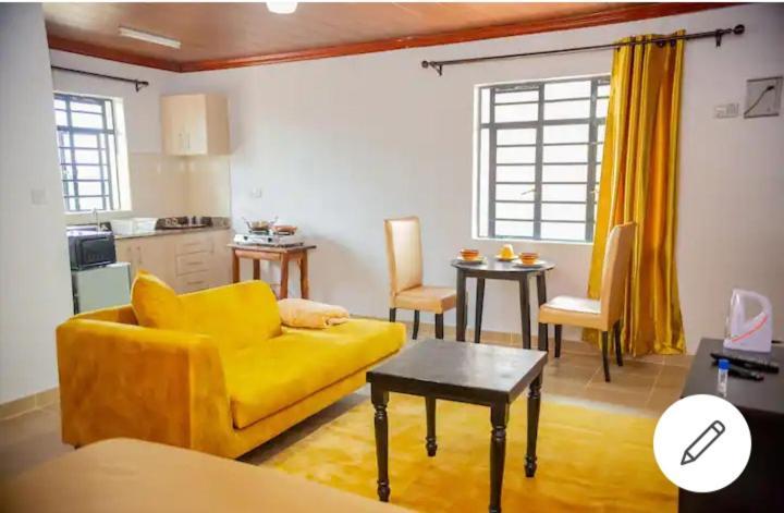 Penthouse Rooftop Studio With King Bed Nairobi Exterior foto